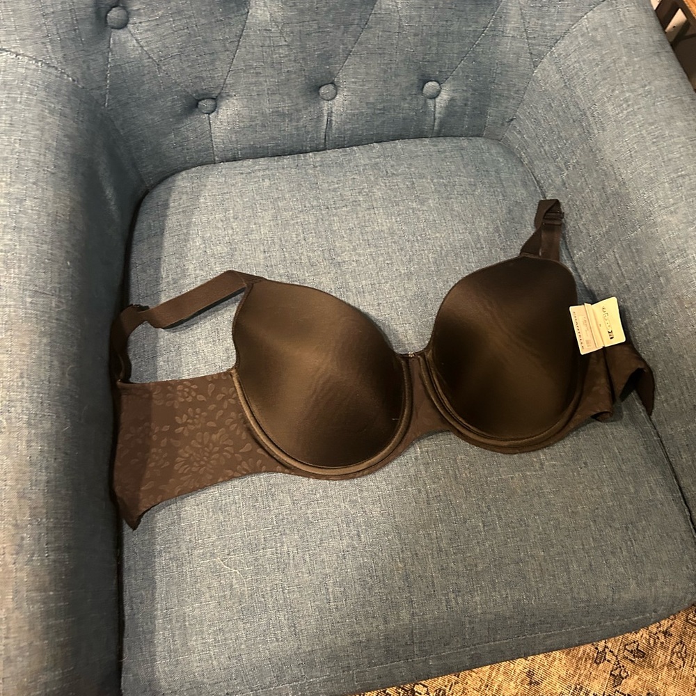 Chantelle Black Women's Bra.

Brand new with tags